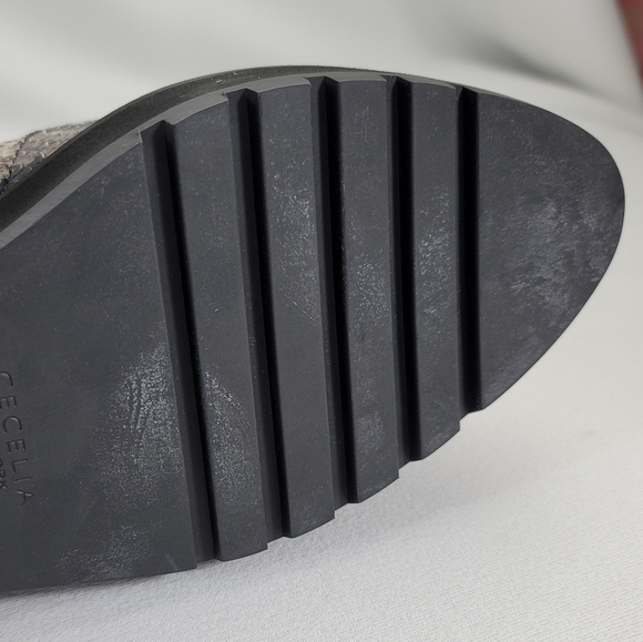 Cecelia New York Gemma Wedge Booties Sz 7.5 M - Picture 12 of 16